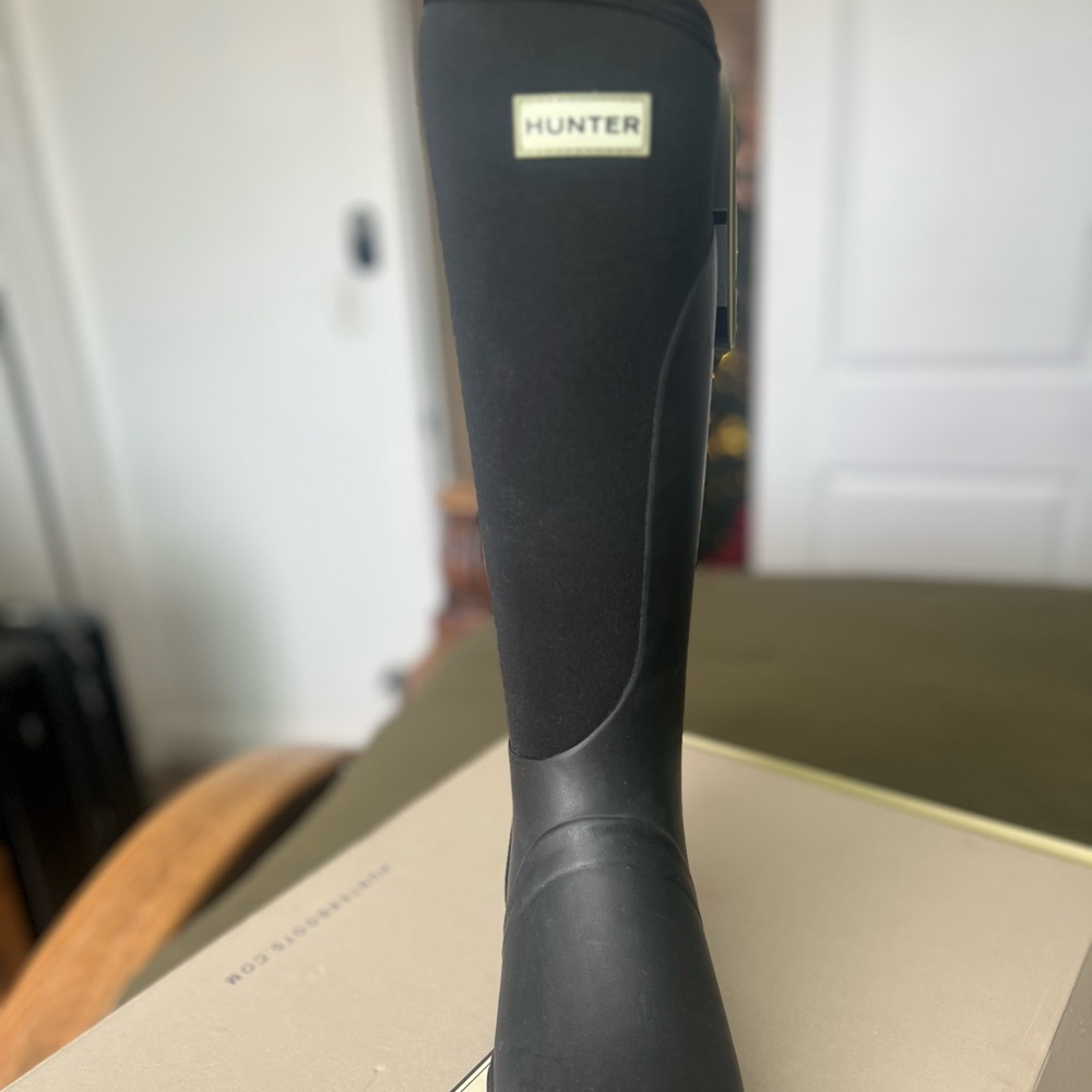 Tall Hunter boots NEW
Size 9